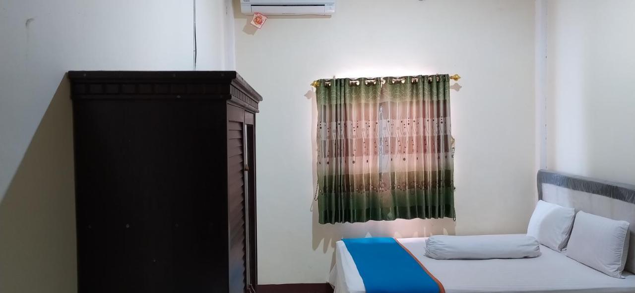 Oyo 3954 Pondok Seruni Homestay Syariah バンジャルバル エクステリア 写真